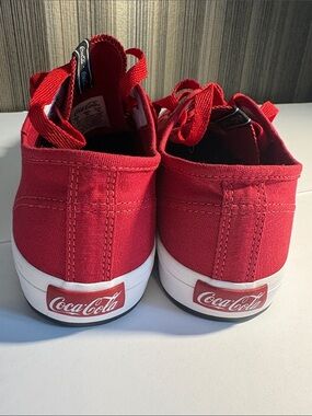 Coca-Cola Women’s Retro Red Canvas Low Top Sneakers Like New, Sz 39, fit smaller